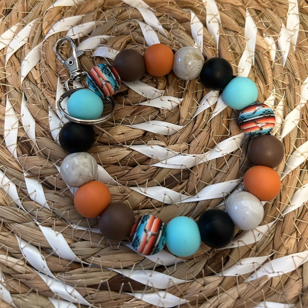 Silicone beaded wristlet!